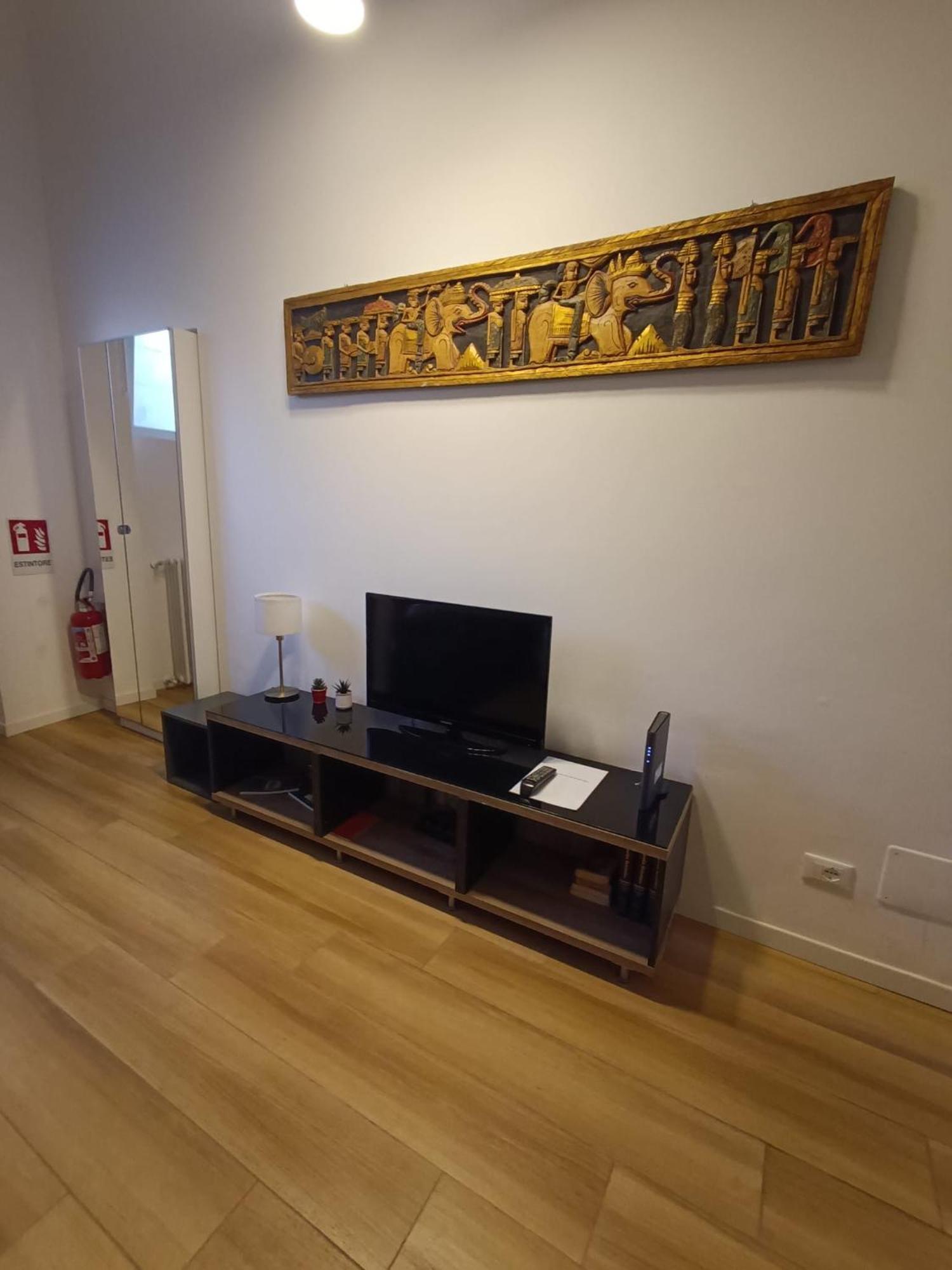 Guest House Sansiro Fiera Milánó Kültér fotó